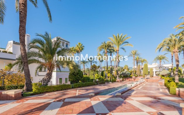Wiederverkauf - Wohnung - Estepona  - Estepona Centro