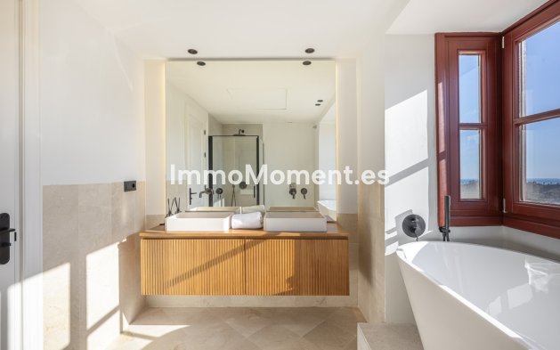 Resale - Townhouse - Benahavís - Benahavís Centro