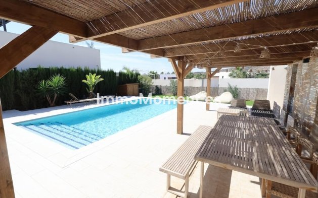 Bestaande woning - Vrijstaande villa - Algorfa - Algorfa Centro