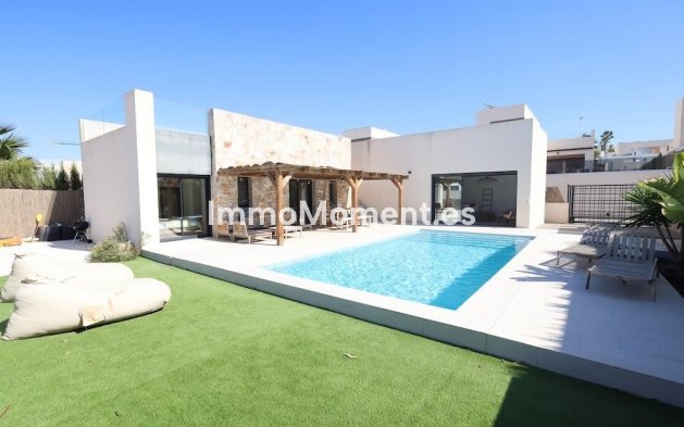 Bestaande woning - Vrijstaande villa - Algorfa - Algorfa Centro