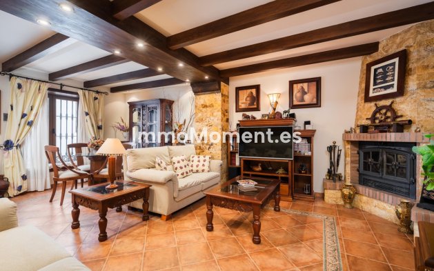 Resale - Townhouse - Inland  - Istán