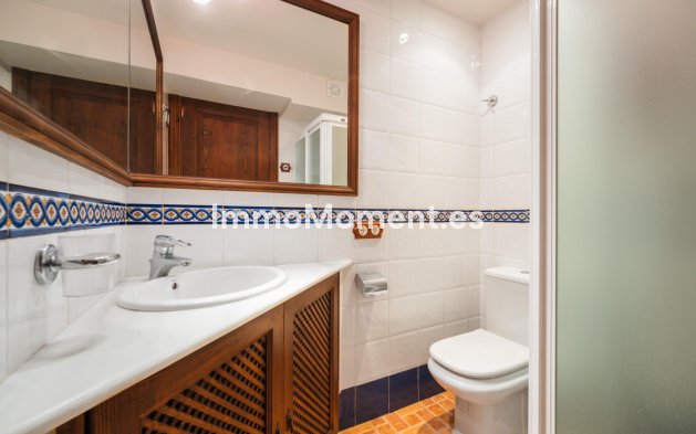 Resale - Townhouse - Inland  - Istán