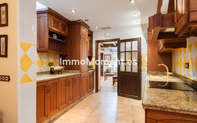 Resale - Townhouse - Inland  - Istán