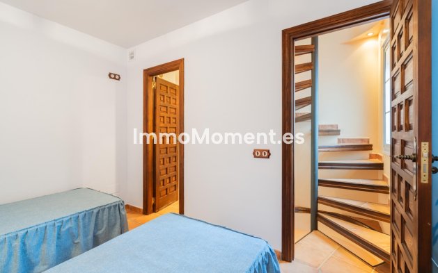 Resale - Townhouse - Inland  - Istán