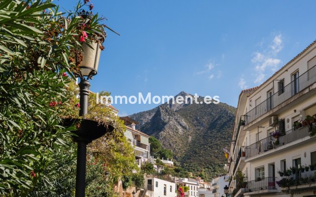 Resale - Townhouse - Inland  - Istán