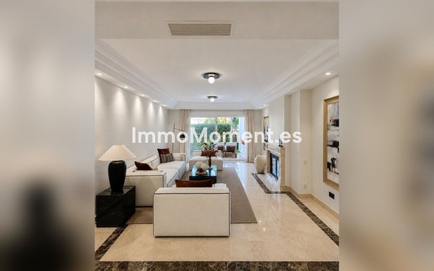Resale - Apartment - Marbella - Sierra Blanca