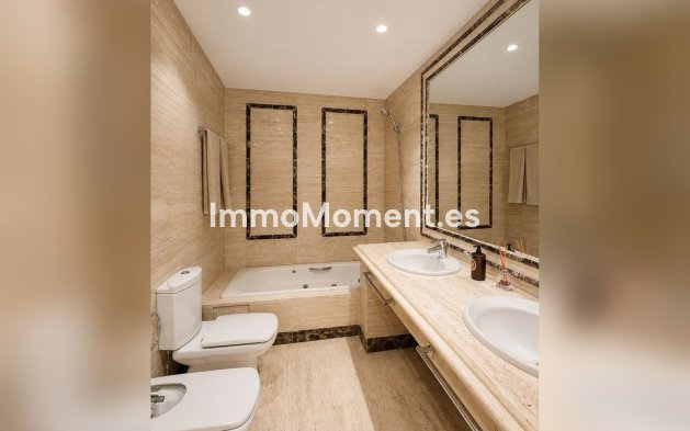 Resale - Apartment - Marbella - Sierra Blanca