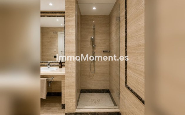 Resale - Apartment - Marbella - Sierra Blanca