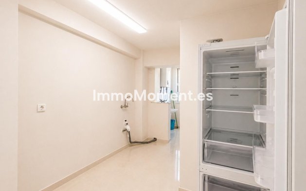 Wiederverkauf - Wohnung - Torremolinos - La Carihuela