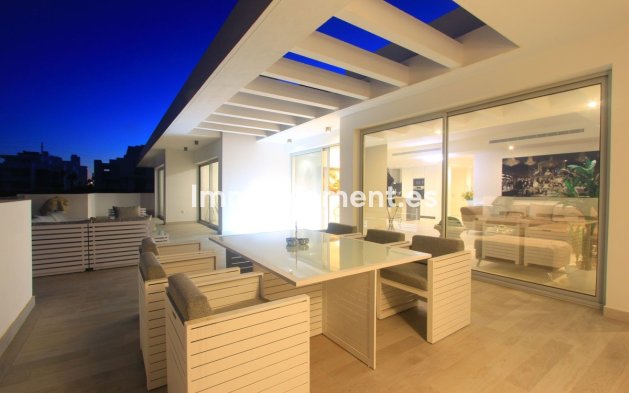 Reventa - Apartamento - Casares - Casares Centro