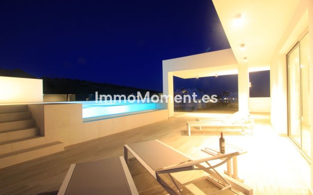 Reventa - Apartamento - Casares - Casares Centro