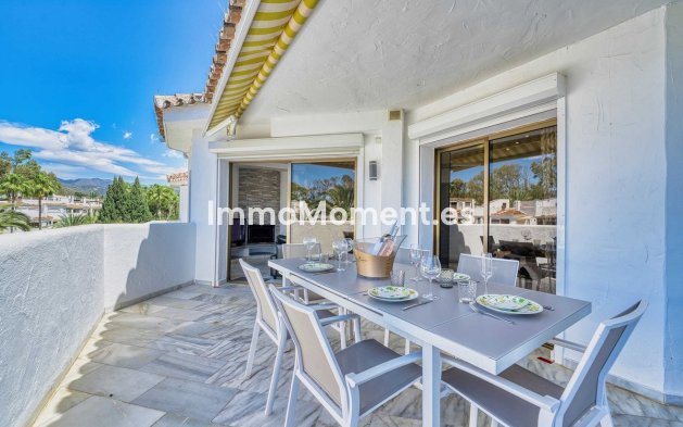 Resale - Apartment - Marbella - Elviria
