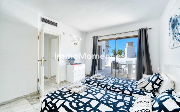 Resale - Apartment - Marbella - Elviria