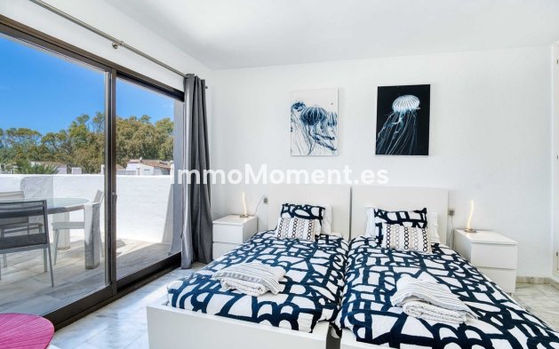 Resale - Apartment - Marbella - Elviria
