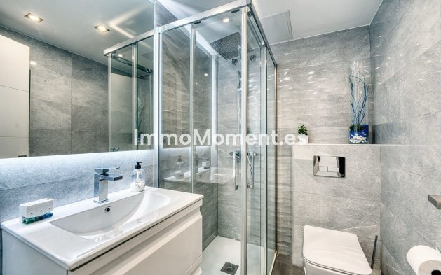 Resale - Apartment - Marbella - Elviria