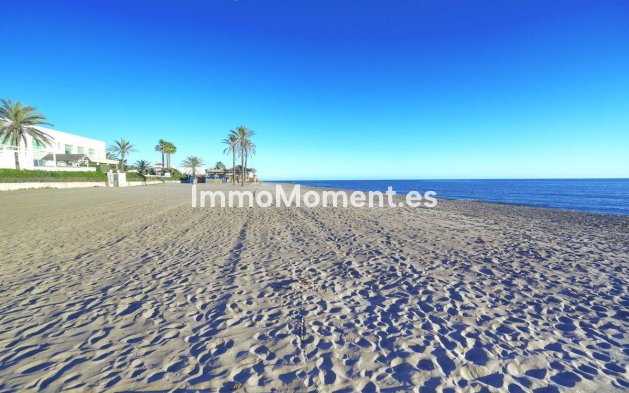 Resale - Apartment - Marbella - Elviria