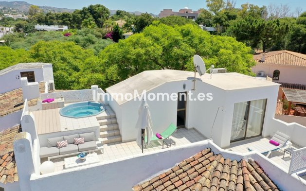 Resale - Apartment - Marbella - Elviria