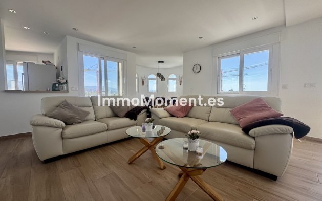 Wiederverkauf - Freistehende Villa - Estepona  - Estepona Centro