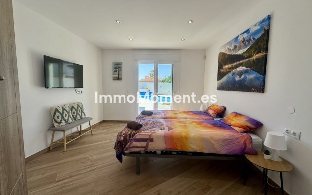 Wiederverkauf - Freistehende Villa - Estepona  - Estepona Centro
