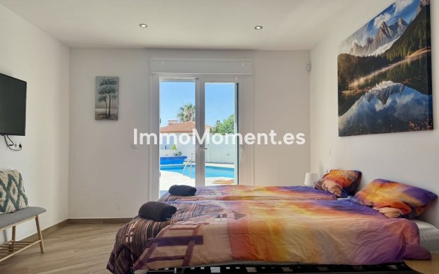 Wiederverkauf - Freistehende Villa - Estepona  - Estepona Centro