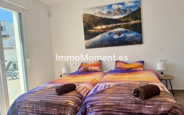 Wiederverkauf - Freistehende Villa - Estepona  - Estepona Centro