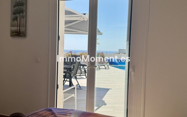 Wiederverkauf - Freistehende Villa - Estepona  - Estepona Centro