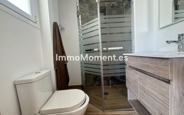 Wiederverkauf - Freistehende Villa - Estepona  - Estepona Centro