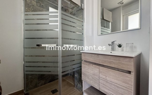 Wiederverkauf - Freistehende Villa - Estepona  - Estepona Centro
