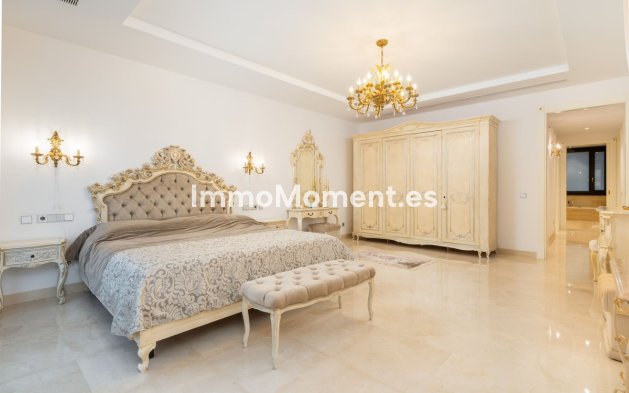 Resale - Detached villa - Marbella - Guadalmina Baja
