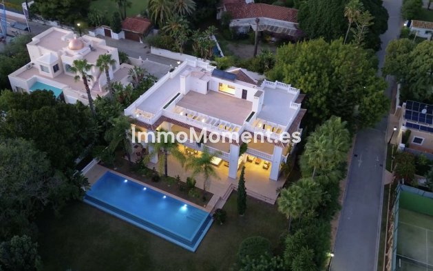 Resale - Detached villa - Marbella - Guadalmina Baja