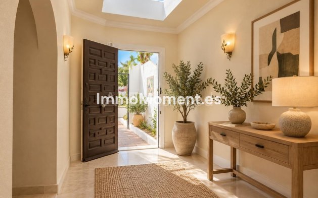 Resale - Detached villa - Marbella - Nueva Andalucía