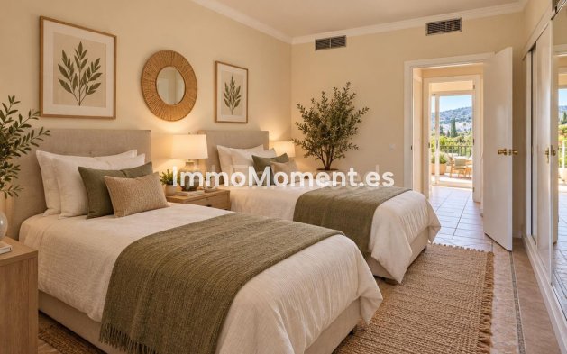 Resale - Detached villa - Marbella - Nueva Andalucía