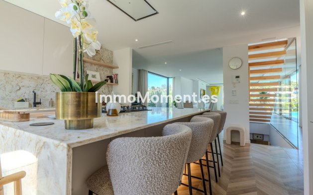 Reventa - Villa independiente - Estepona  - Estepona Centro