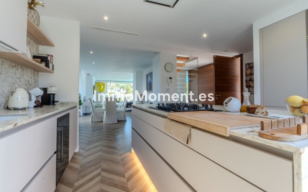 Reventa - Villa independiente - Estepona  - Estepona Centro