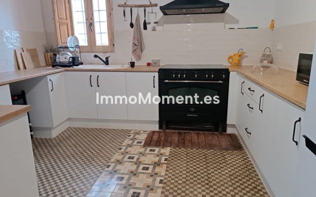 Resale - Country house - Yecla - Yecla Centro