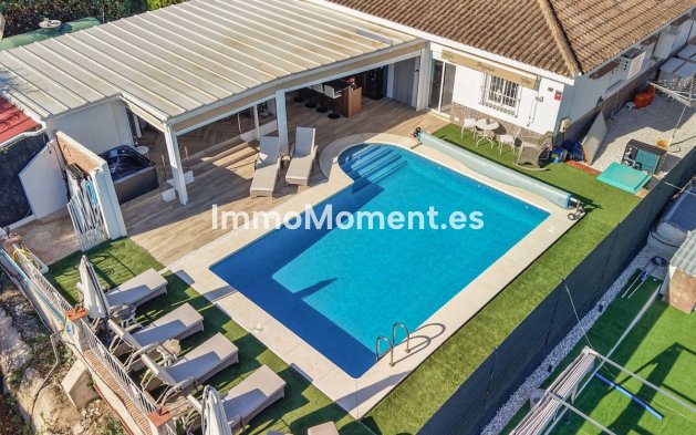 Bestaande woning - Vrijstaande villa - Binnenland  - Coín