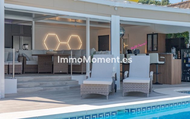 Bestaande woning - Vrijstaande villa - Binnenland  - Coín