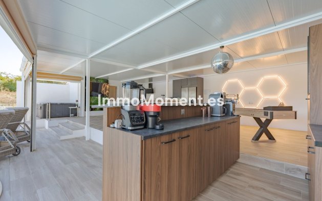 Bestaande woning - Vrijstaande villa - Binnenland  - Coín