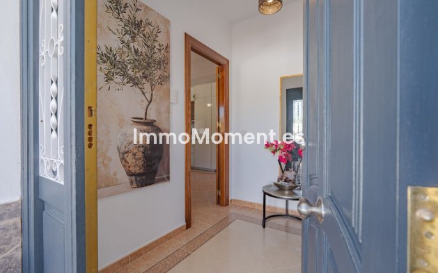 Bestaande woning - Vrijstaande villa - Binnenland  - Coín