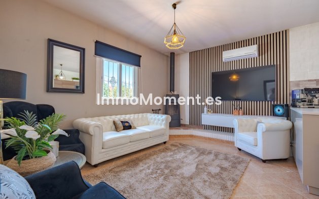 Bestaande woning - Vrijstaande villa - Binnenland  - Coín