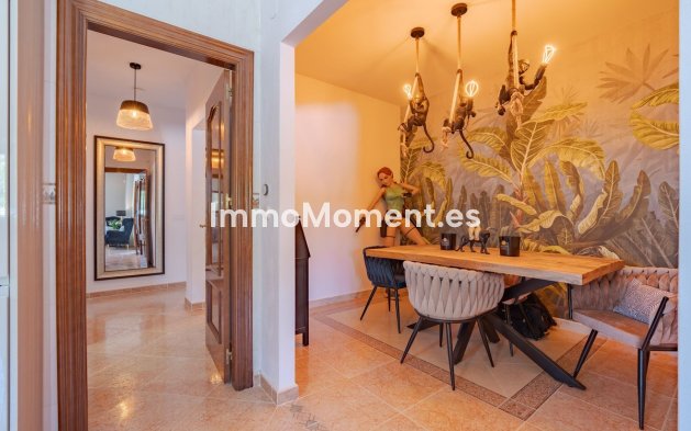 Bestaande woning - Vrijstaande villa - Binnenland  - Coín