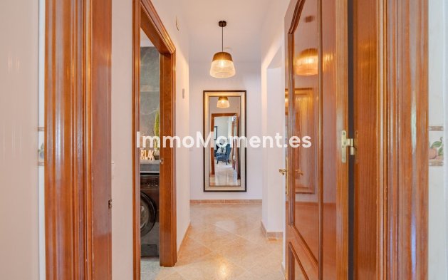 Bestaande woning - Vrijstaande villa - Binnenland  - Coín