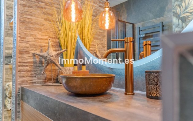 Bestaande woning - Vrijstaande villa - Binnenland  - Coín