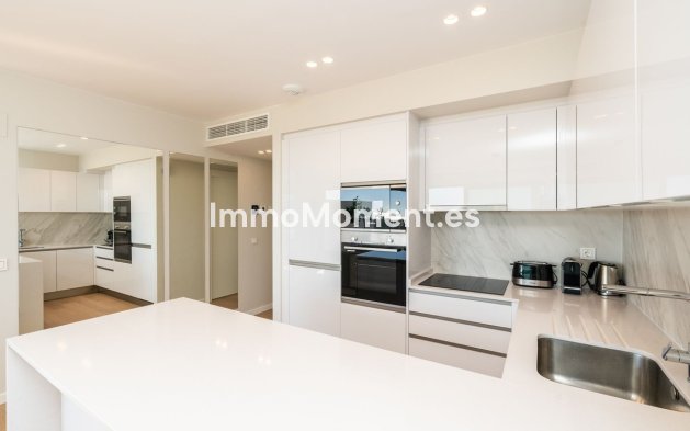 Revente - Appartement - Estepona  - Estepona Centro