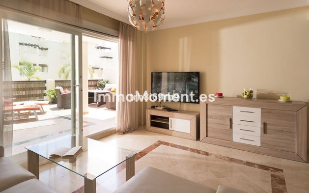 Wiederverkauf - Wohnung - Estepona  - Estepona Centro