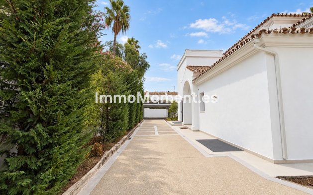 Reventa - Villa independiente - Marbella - Guadalmina Baja