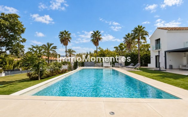 Reventa - Villa independiente - Marbella - Guadalmina Baja