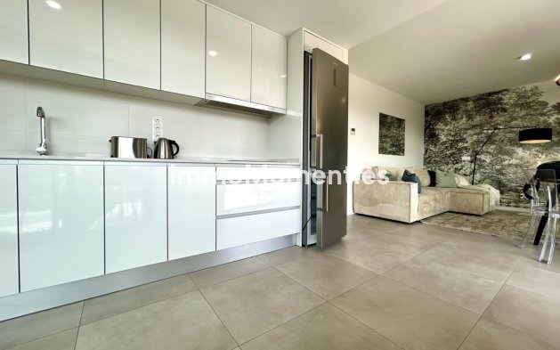 Resale - Apartment - Orihuela - Campoamor