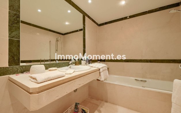 Revente - Maison mitoyenne - Marbella - Nueva Andalucía