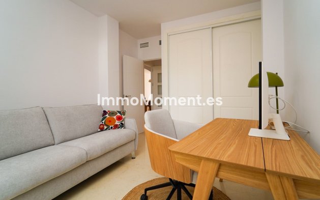 Wiederverkauf - Wohnung - Marbella - Elviria